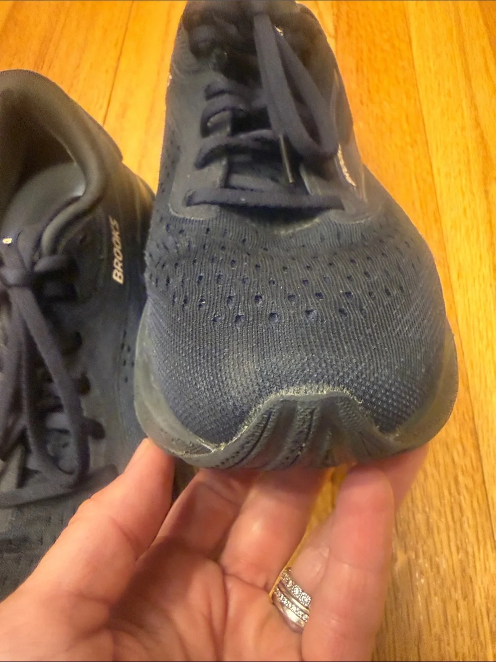Brooks Men's Black Mesh Running Shoes